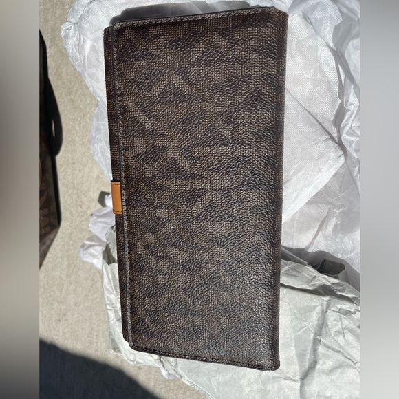 Michael Kors Brown Wallet - Picture 2 of 9